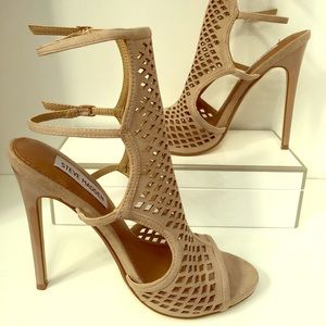 NEW Steve Madden “Maylin” Suede High Heels